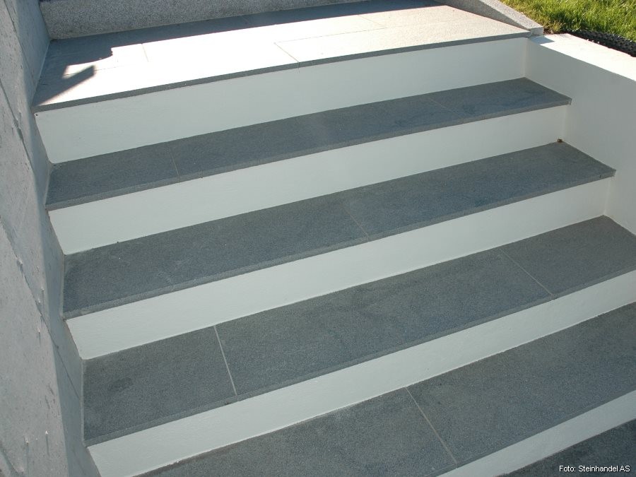 Granitt Trinn 20x100x2cm Mrk